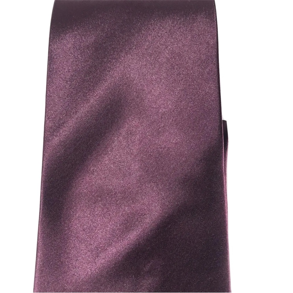 Daniel Ellissa Men's Tie Plum Solid Pattern 100% Polyester 3.75" Wide